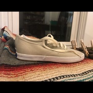 Vintage Tan Keds. Size 6.5